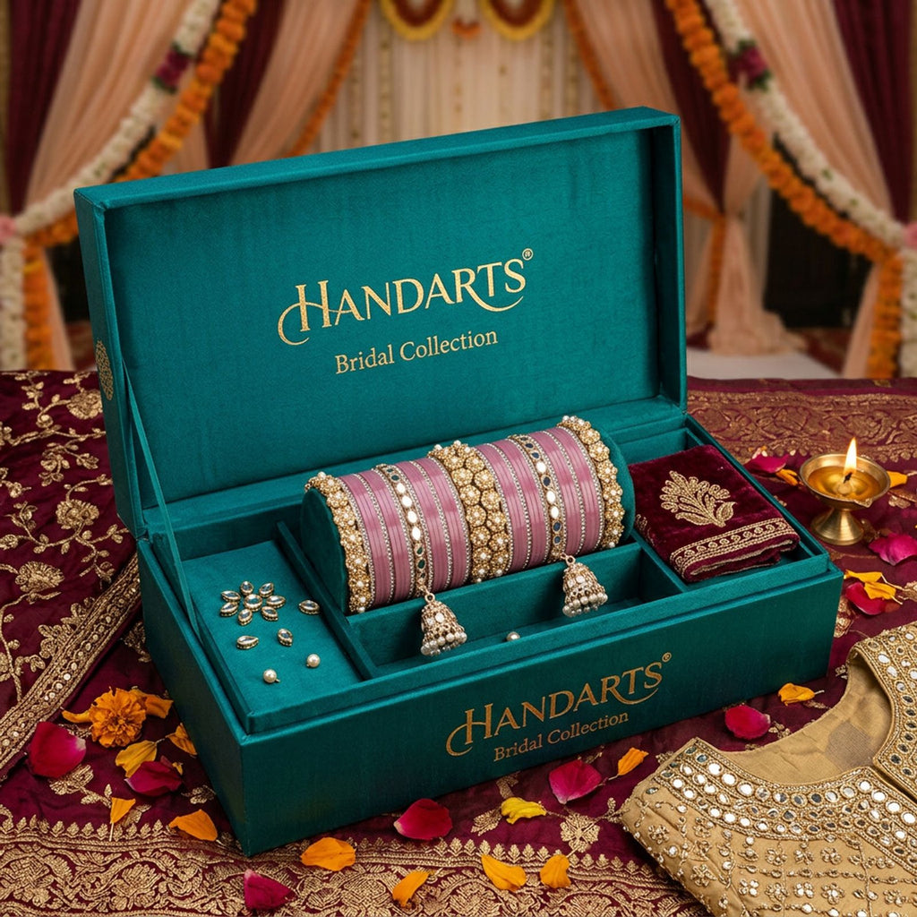 HANDARTS Metal, Plastic Pearl Bangle Set